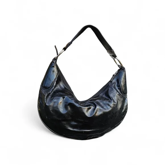 Gucci Patent Crescent Shoulder Bag - Picture 4 of 9